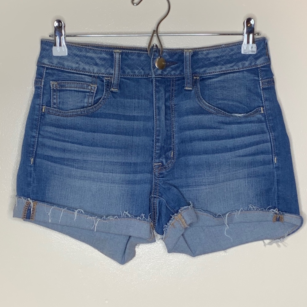 American Eagle • 6 • Super Stretch Hi-Rise Shortie Jean Shorts